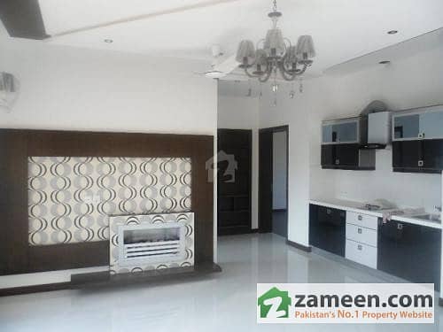 2 Kanal Bungalow, Gulberg 3, L Block, Near Superior College, At Prime Location For Sale