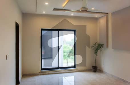 Fully Furnished 5 Marla House Room Available For Rent Only For Single Lady