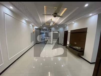ممتاز سٹی اسلام آباد میں 5 کمروں کا 8 مرلہ مکان 2.35 کروڑ میں برائے فروخت۔