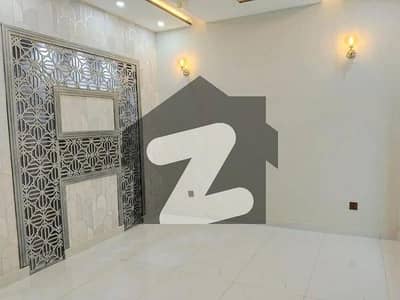 ARZ Properties Offers You 8 Marla House For Sale In Bahria Town