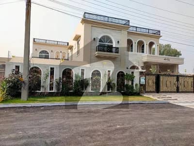 10 MARLA HOT LOCATION BRAND NEW HOUSE AVAILABLE FOR SALE IN UET HOUSING SOCIETY