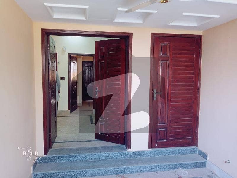 بحریہ آرچرڈ فیز 2 بحریہ آرچرڈ,لاہور میں 3 کمروں کا 5 مرلہ مکان 1.25 کروڑ میں برائے فروخت۔