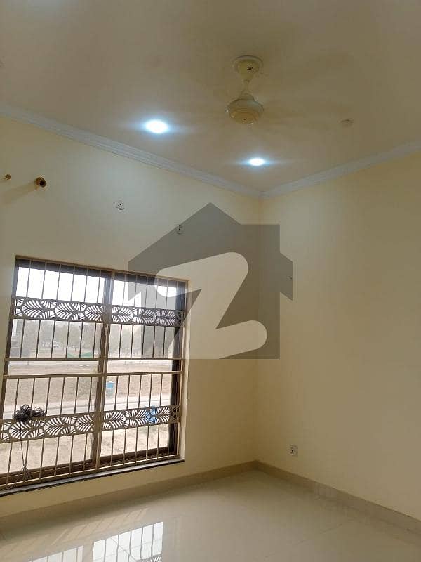 10 MARLA UPPER PORTION FOR RENT IN SOUTHERN BLOCK PHASE 1 BAHRIA ORCHARD LAHORE