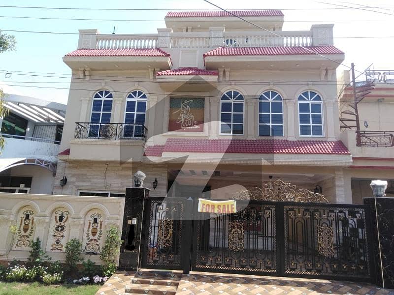 10 Marla Beautifully Designed House For Sale At Wapda Town Lahore