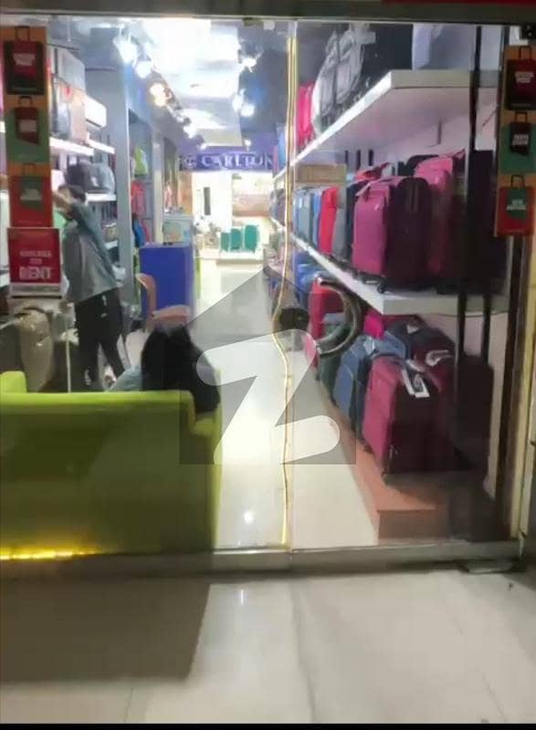 طارق روڈ کراچی میں 2 مرلہ دکان 3.0 لاکھ میں کرایہ پر دستیاب ہے۔