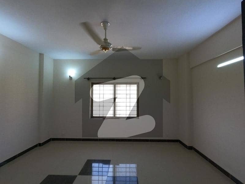 عسکری 5 ملیر کنٹونمنٹ,کینٹ,کراچی میں 3 کمروں کا 11 مرلہ فلیٹ 3.75 کروڑ میں برائے فروخت۔