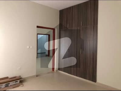 1750 Square Feet Flat Is Available For Sale