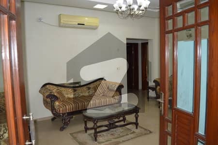 Furnished 32 Marla House For sale In Model Town - Block B Lahore
