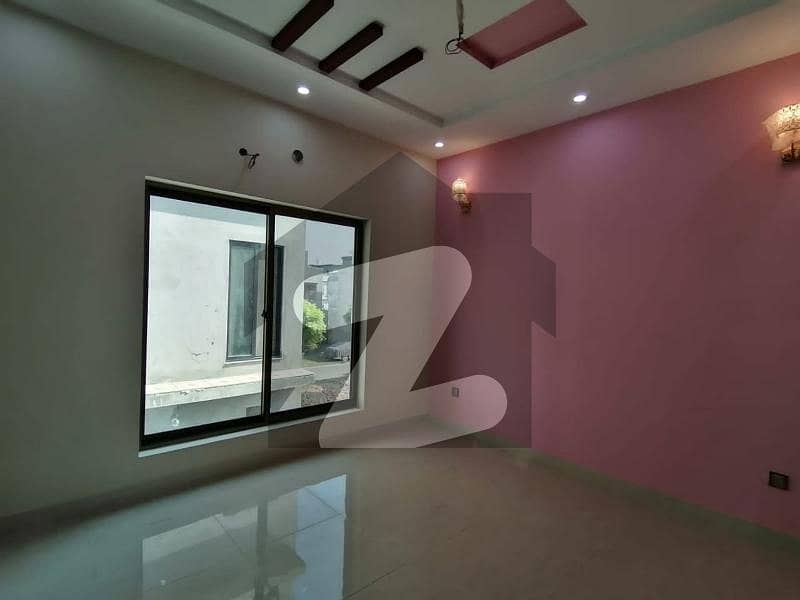 گلشنِِِ راوی ۔ بلاک ای گلشنِ راوی,لاہور میں 4 کمروں کا 5 مرلہ مکان 2.6 کروڑ میں برائے فروخت۔