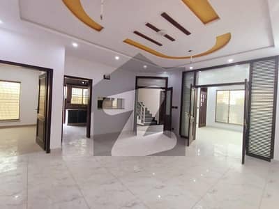 ای ایم ای سوسائٹی ۔ بلاک بی ای ایم ای سوسائٹی,لاہور میں 6 کمروں کا 1 کنال مکان 17.25 کروڑ میں برائے فروخت۔