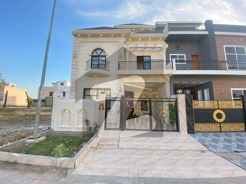 New Classy House 5 Marla In EE Block 2 Sided Open For Sale Phase Wafi Citi