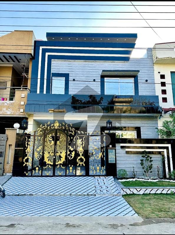 5 Marla Beautifully Designed House For Sale In Johar Town Lahore