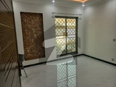 10 marla superb 5bed double story house for rent in wapda town