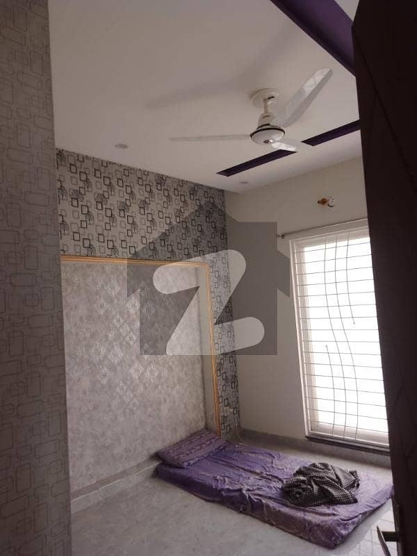 بحریہ آرچرڈ لاہور میں 2 کمروں کا 6 مرلہ بالائی پورشن 28.0 ہزار میں کرایہ پر دستیاب ہے۔