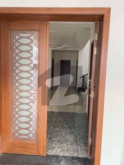 9 Marla House Is Available For Sale DHA Villas