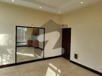 Excellent Location Facing Main Canal Flat For Rent Commercial/Residential (Canal Park Gulberg)