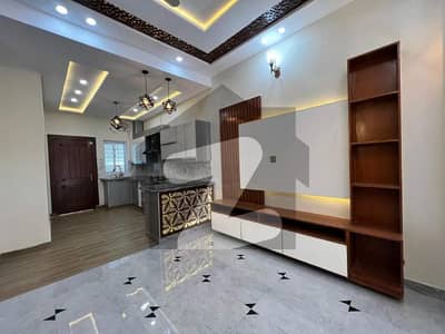 5 Marla Beautiful house available for sale in Bahria Town Phase 8