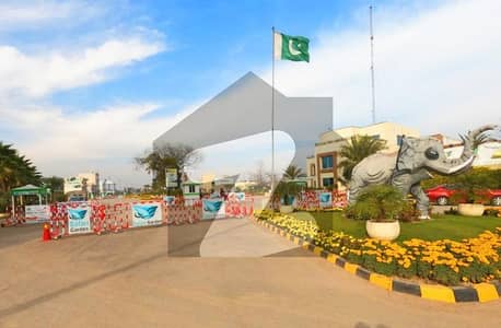 سفاری گارڈن ہاؤسنگ سکیم لاہور میں 10 مرلہ رہائشی پلاٹ 47.0 لاکھ میں برائے فروخت۔
