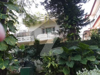 Corner House For Sale In G-7 Islamabad