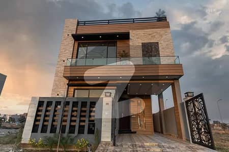 5 Marla Most Luxury Living Modern House For Sale In DHA 9 Town