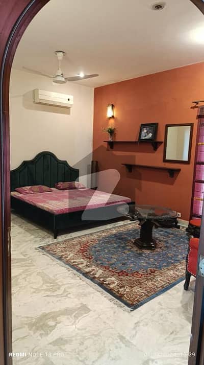 ڈی ایچ اے فیز 6 ڈیفنس (ڈی ایچ اے),لاہور میں 6 کمروں کا 1 کنال مکان 3.5 لاکھ میں کرایہ پر دستیاب ہے۔