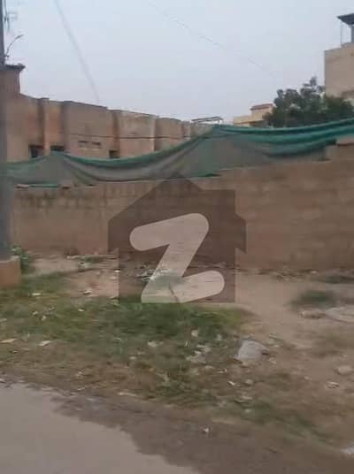 Plot Available For Sale At Prime Location Of Gulistan-E-Jauhar Block 1 For Hospital Purpose.