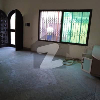 اعوان ٹاؤن ۔ قرطب بلاک اعوان ٹاؤن,لاہور میں 3 کمروں کا 10 مرلہ مکان 1.95 کروڑ میں برائے فروخت۔