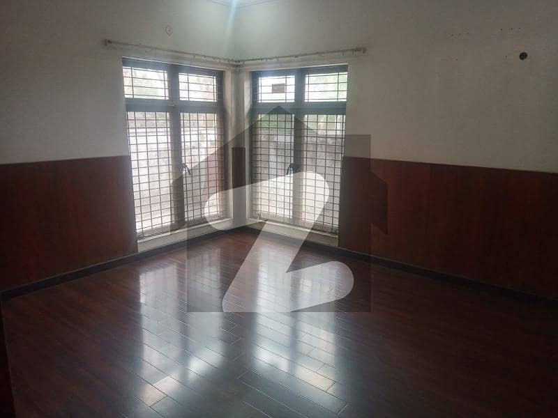 10.25 Marla Beautifully Designed Corner House For Sale In Wapda Town Lahore