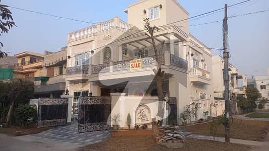 10 Marla Beautifully Designed House For Sale At Wapda Town Lahore