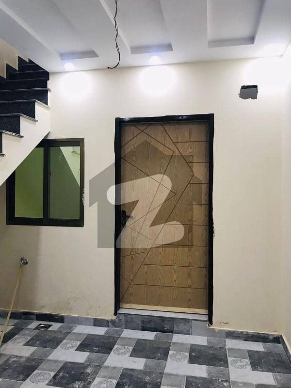 نیواقبال پارک کینٹ کینٹ,لاہور میں 3 کمروں کا 2 مرلہ مکان 1.1 کروڑ میں برائے فروخت۔