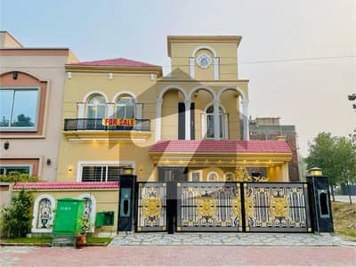 بحریہ ٹاؤن ۔ سیکٹر ایف بحریہ ٹاؤن,لاہور میں 5 کمروں کا 10 مرلہ مکان 3.7 کروڑ میں برائے فروخت۔