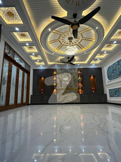 8 Marla Luxury House for sale in Al Rehman Garden Phase 2