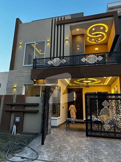 5 Marla Ultra Modern Luxury House For Sale In Outstanding Location At Royal Orchard