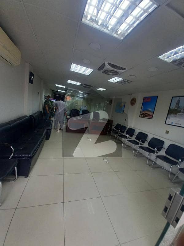 Blue Area Office 500 Square Feet Jinnah Avenue Mezzanine Floor Rent