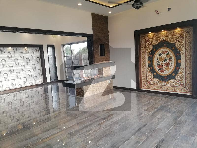 10 Marla Modern Design Luxury House For Sale Prime Location of DHA