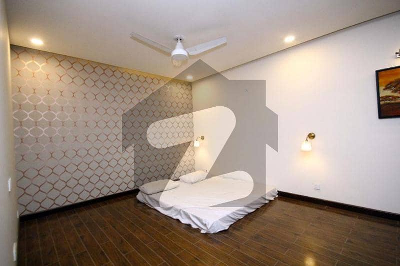 ڈیوائن گارڈنز ۔ بلاک اے ڈیوائن گارڈنز,لاہور میں 5 کمروں کا 14 مرلہ مکان 5.65 کروڑ میں برائے فروخت۔