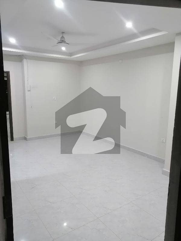 ایم پی سی ایچ ایس ۔ ملٹی گارڈنز بی ۔ 17,اسلام آباد میں 2 کمروں کا 4 مرلہ فلیٹ 75.0 لاکھ میں برائے فروخت۔