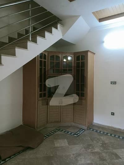 ڈی ۔ 12 اسلام آباد میں 4 کمروں کا 4 مرلہ مکان 85.0 ہزار میں کرایہ پر دستیاب ہے۔