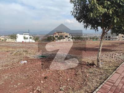 Sector M 10 Marla Park Face Plot For Sale In Bahria Enclave Islamabad