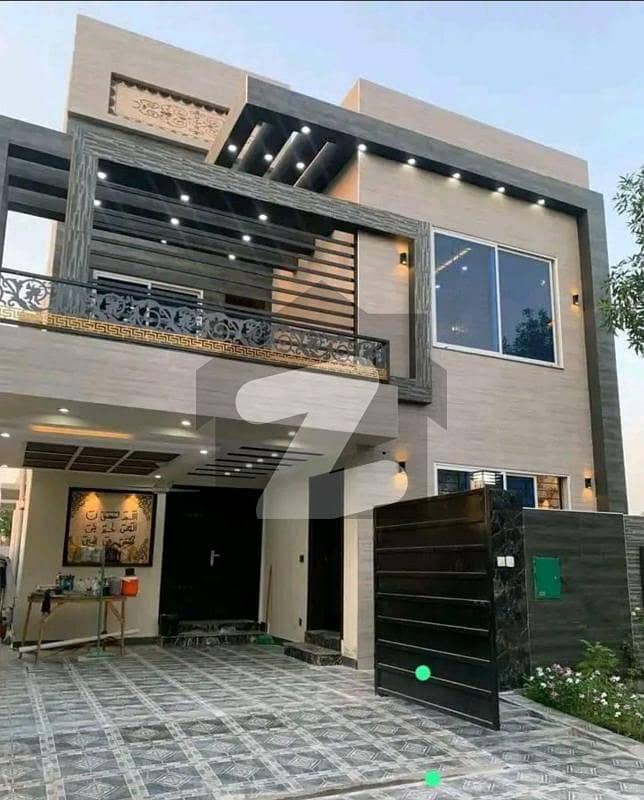 8 Marla Brand New Near Main Gate Ideal Location Modern House Available For Sale