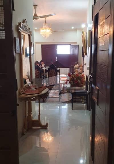 دھوراجی کالونی گلشنِ اقبال ٹاؤن,کراچی میں 3 کمروں کا 10 مرلہ فلیٹ 3.8 کروڑ میں برائے فروخت۔