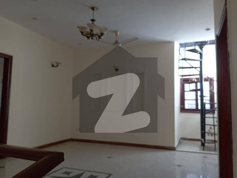BUNGALOW AVILABLE FOR RENT