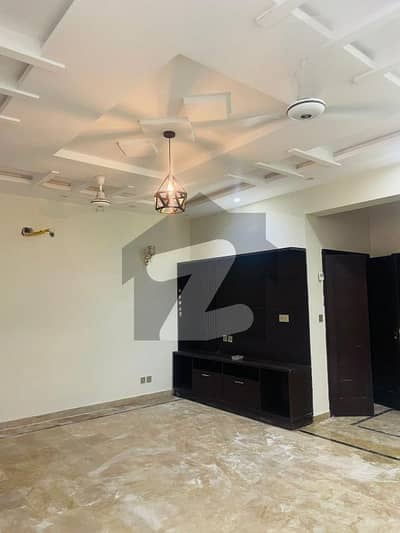 Great Location 10 Marla New House for Sale in Ghaznavi Block of Bahria Town Lahore