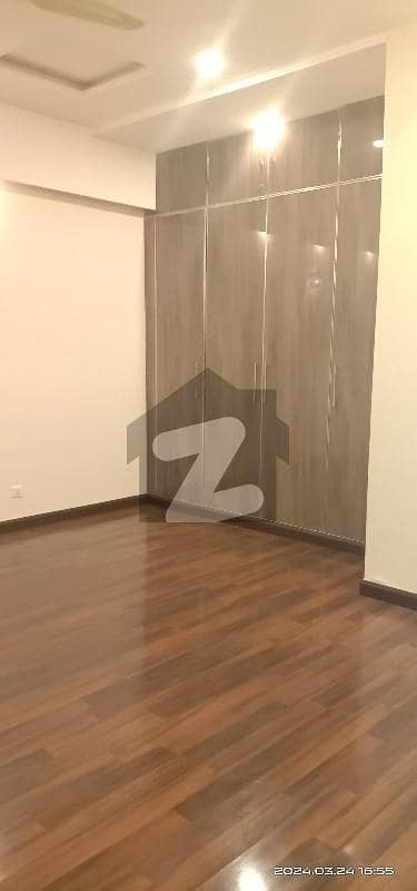 ایڈن ایگزیکیٹو ایڈن گارڈنز,فیصل آباد میں 4 کمروں کا 9 مرلہ مکان 3.75 کروڑ میں برائے فروخت۔