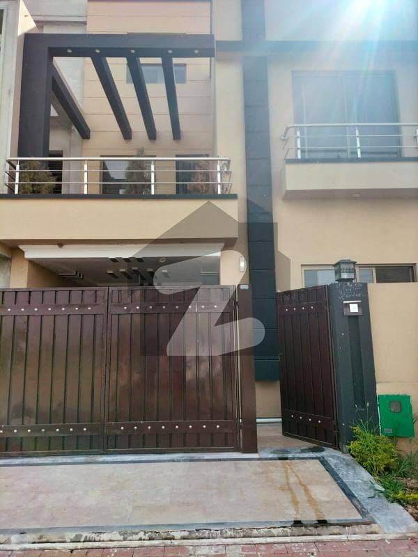 BEST OPPORTUNITY TO BUY 5 MARLA LOW BUDGET HOUSE IN BAHRIA ORCHARD LAHORE