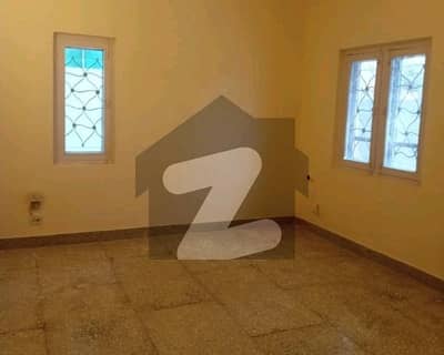 House For Grabs In 1000 Square Yards Islamabad