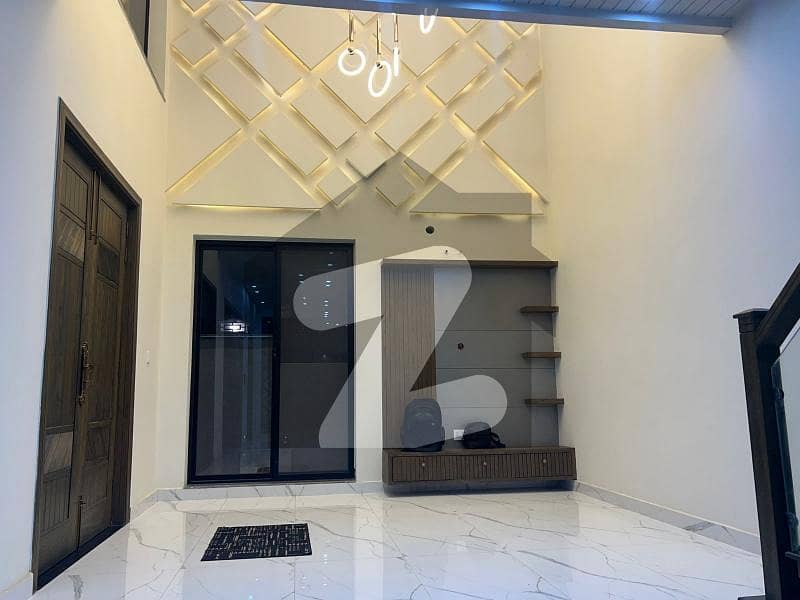 کینال ایونیو لوئر کینال روڈ,فیصل آباد میں 4 کمروں کا 5 مرلہ مکان 1.8 کروڑ میں برائے فروخت۔