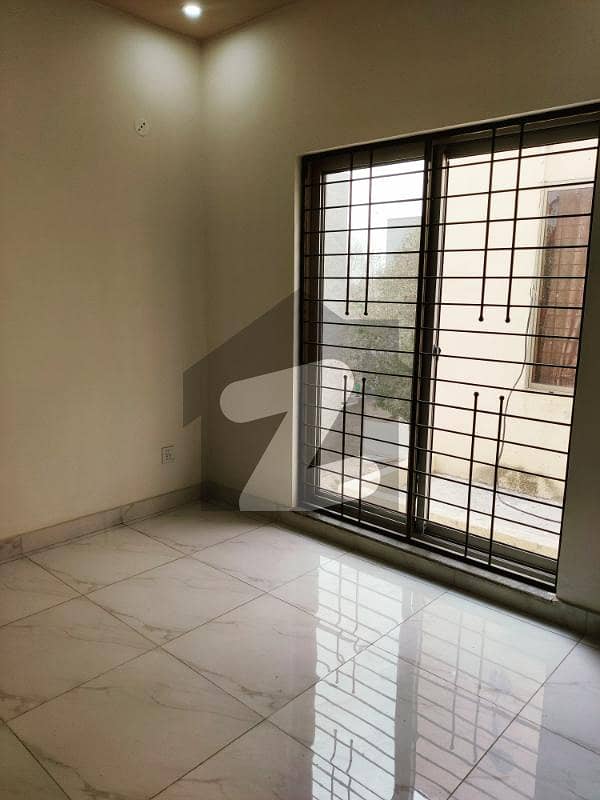 3 MARLA BRAND NEW MODERN HOUSE MOST BEAUTIFUL PRIME LOCATION FOR SALE IN NEW LAHORE CITY PH 2