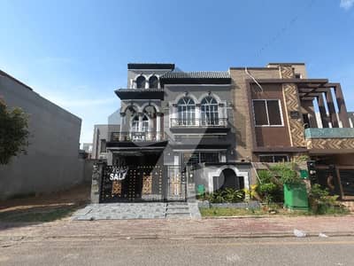 Ideally Located House Of 5 Marla Is Available For sale In Bahria Town