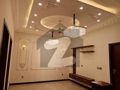 بینکرس ایوینیو کوآپریٹو ہاؤسنگ سوسائٹی لاہور میں 3 کمروں کا 5 مرلہ مکان 2.1 کروڑ میں برائے فروخت۔
